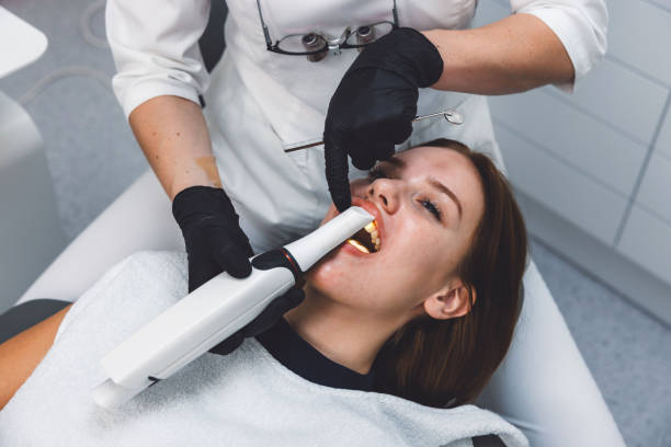 Best Emergency Cosmetic Dentistry (e.g., broken veneers) in Evanston, IL